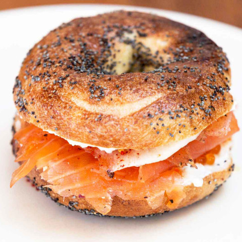 bagel-lox-and-cream-cheese-301911